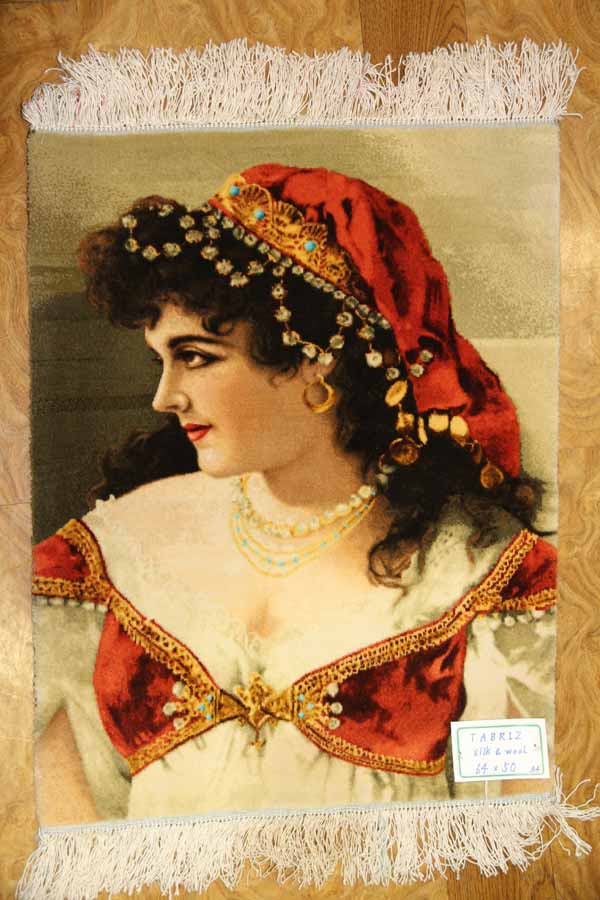 女性のピクチャー絨毯、タペストリーペルシャ絨毯タブリーズ49119,サイズ:64x50cm(フサ含まず)