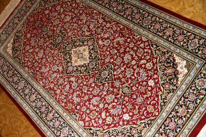 センターラグペルシャカーペット、クムシルクイラン輸入48076、サイズ:148x97cm(フサ含まず)