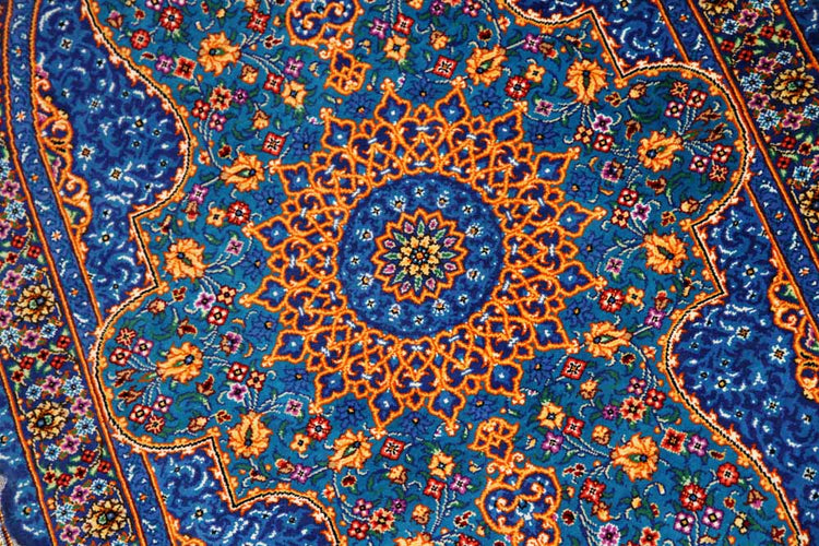 ペルシャ絨毯シルク珍しい楕円形高品質の綺麗な特別注文145952、サイズ:90x58 CM、