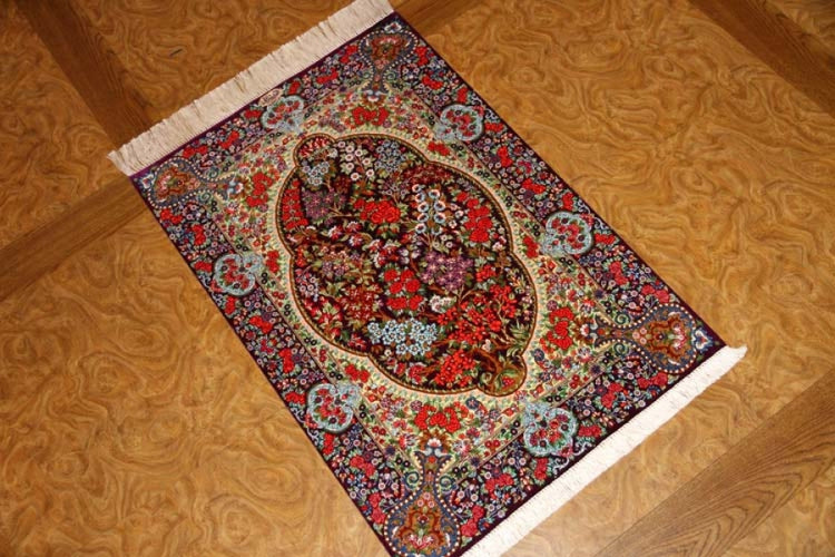 花模様シルク手織りペルシャ絨毯、玄関マットサイズ56049、サイズ: 89x60 CM