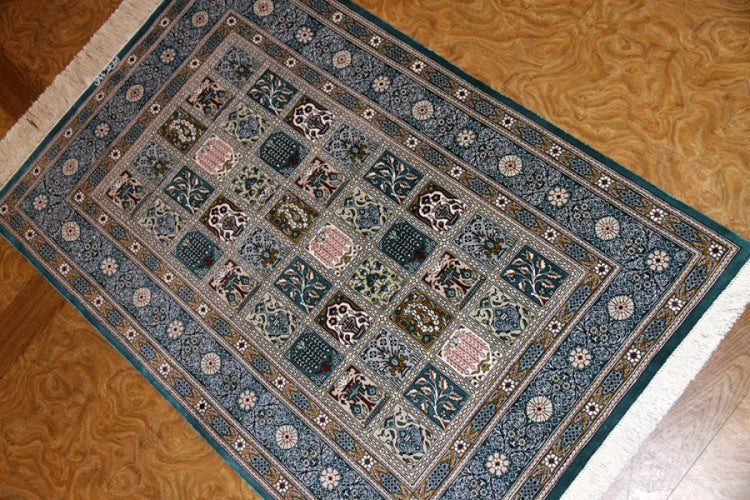 グリーン色のヘシティーデザイン絹玄関マットのペルシャ絨毯56068、サイズ:121x78cm(フサ含まず)