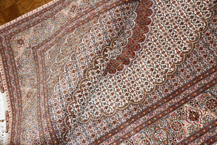高級ペルシャ手織りタブリーズ産マヒデザイン57055、サイズ:203x155cm(フサ含まず)