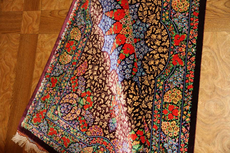 ペルシャ絨毯のクムシルクとても高品質マット57009,サイズ:122x76 CM