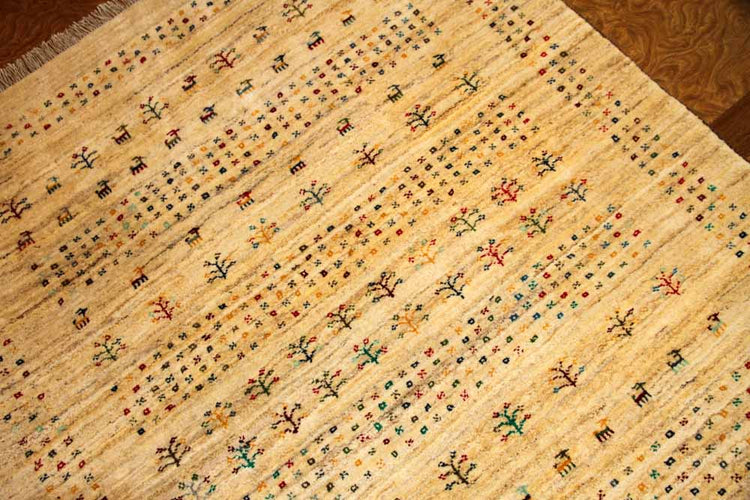 高品質のイラン製ギャッベ、メリノウールペルシャ18316、サイズ:203x156cm(フサ含まず)