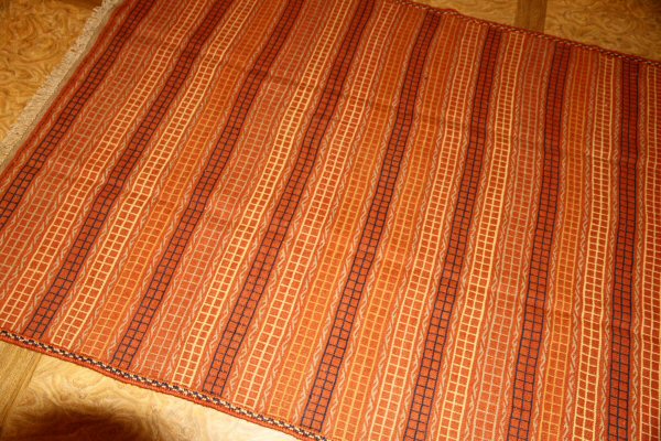 ペルシャンキリムのカラート産地ラグサイズ23803,サイズ:202x150cm(フサ含まず)