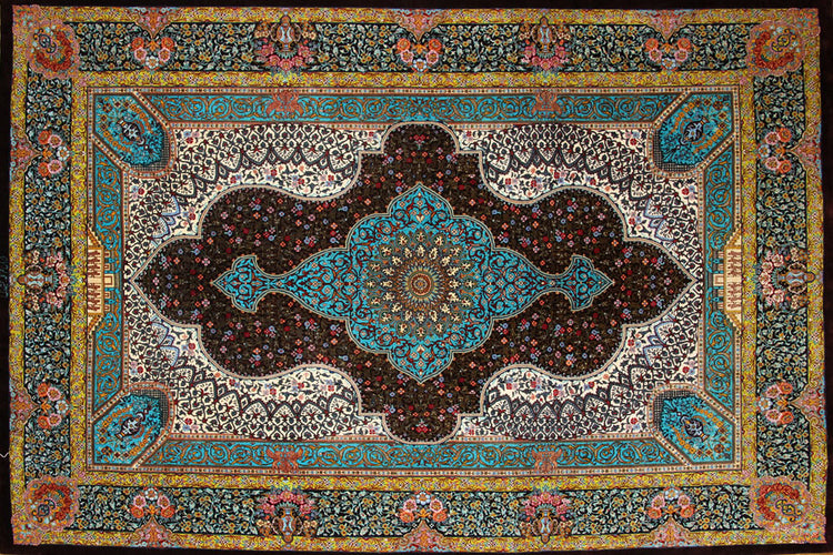 シルクのペルシャラグ高品質手織りイラン製絨毯60008、サイズ:195x134 CM (フサ含まず)