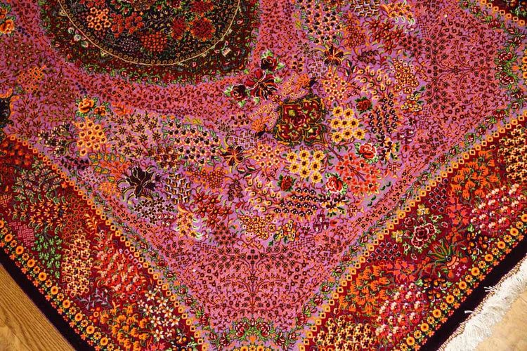 最高級シルクの手織りペルシャ絨毯センターラグ75125 サイズ:150x99 CM (フサを含まず)