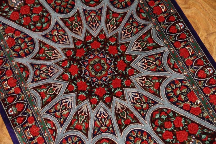珍しいデザインの玄関マットシルクペルシャ絨毯56042、工房:RAHIMI、サイズ: 91x60 CM