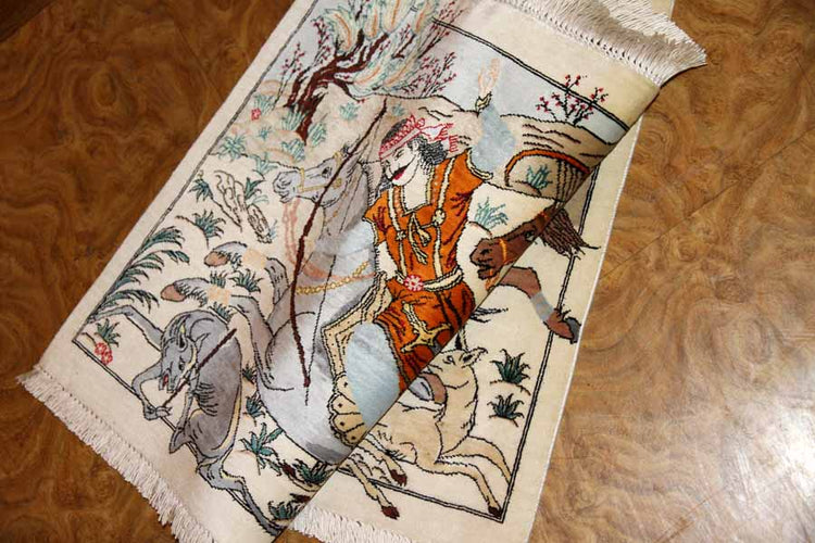 ペルシャ絨毯シルクハンティングデザイン50003、サイズ:57x40cm