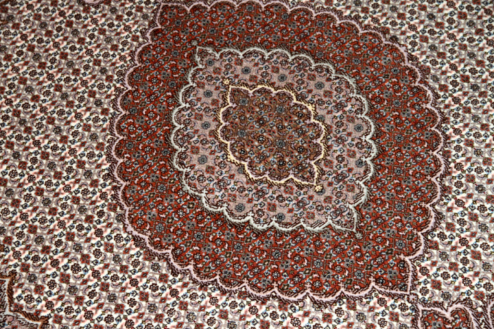 ペルシャ絨毯ネット販売のタブリーズラグ50155、手織りラグネット販売、サイズ:202x155cm(フサ含まず)