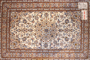 ペルシャ絨毯カシャーンシルク47032、サイズ：90x58、工房：FALLAH