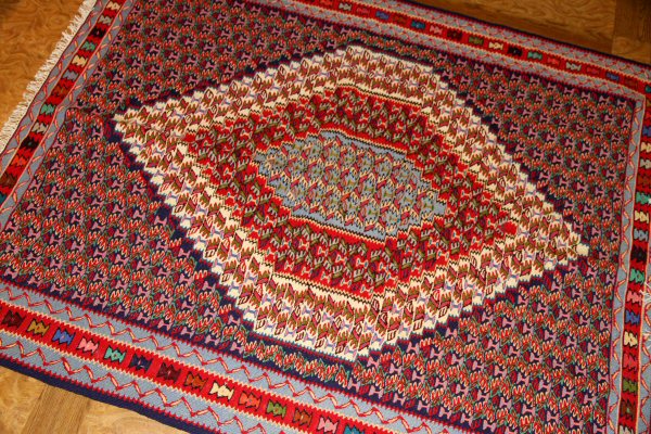 セネのキリムカーペットセンターラグ139000,サイズ：153x126ｃｍ（フサ含まず）
