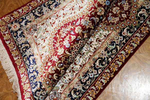 クム産地シルク100％玄関マットメダリオンデザイン、ペルシャ絨毯49038、サイズ：95x60 CM