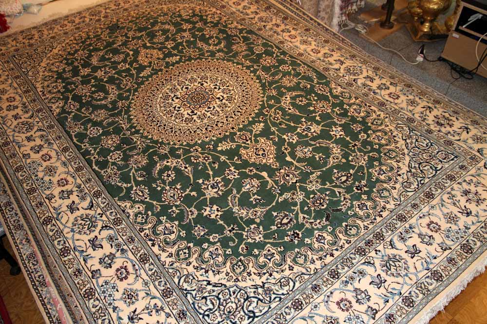 ペルシャリビングジュウタンナイングリーン17883、サイズ：300x200 CM