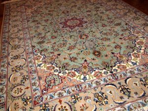 ENTESHARI工房手織りペルシャ絨毯46315、サイズ：202x130ｃｍ（フサ含まず）