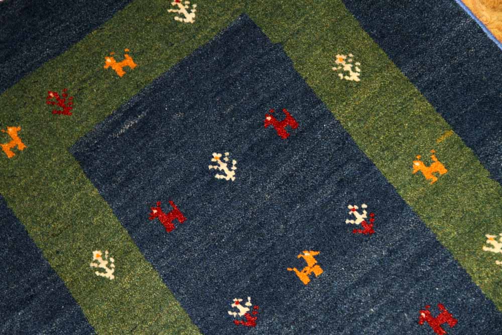 高級ギャッベの玄関マット、コルデスタン産ウール26222、サイズ：90ｘ63ｃｍ（フサ含まず)