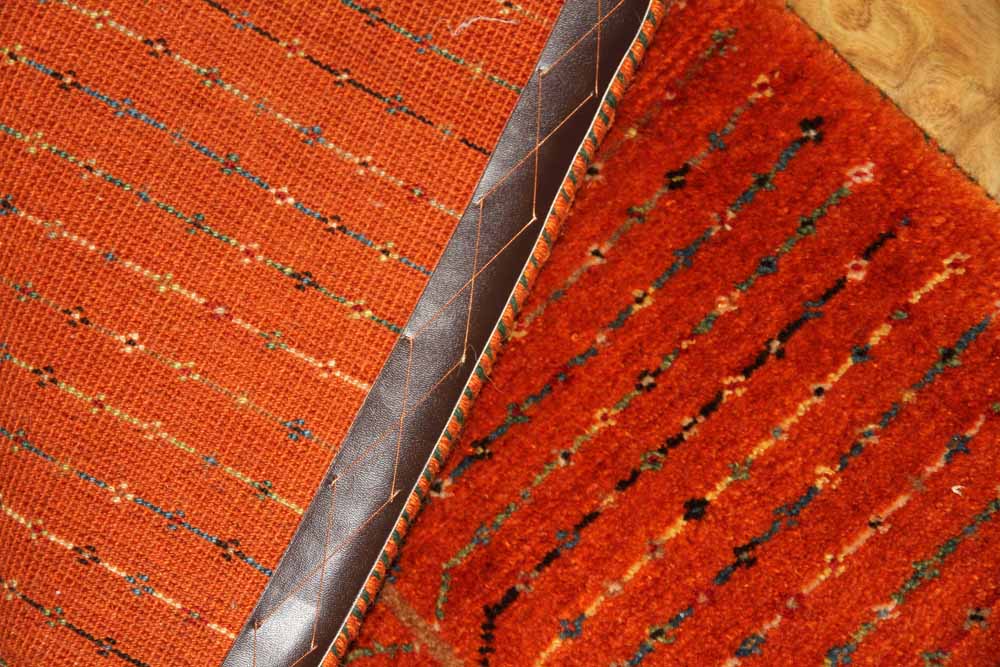 イラン輸入高級ギャッベ、細かい結び方シラズ産地37301、サイズ：90ｘ60ｃｍ（フサ含まず)