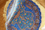 ペルシャ絨毯シルク珍しい楕円形高品質の綺麗な特別注文145952、サイズ：90x58 CM、