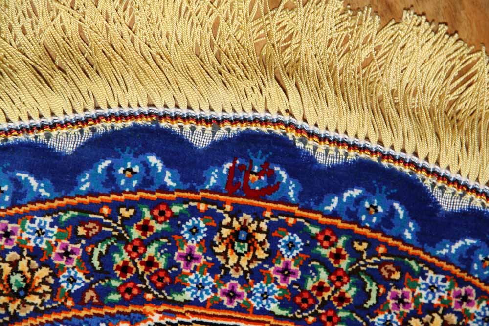 ペルシャ絨毯シルク珍しい楕円形高品質の綺麗な特別注文145952、サイズ：90x58 CM、
