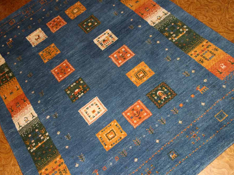 手織りペルシャギャッベのスカイーブルーラグ1700001、オリジナルギャッベ、サイズ：192x148 CM (フサ含まず）