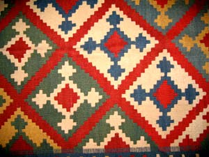 キリムキングサイズのリビングシラズ191000,サイズ：286x156ｃｍ（フサ含まず）