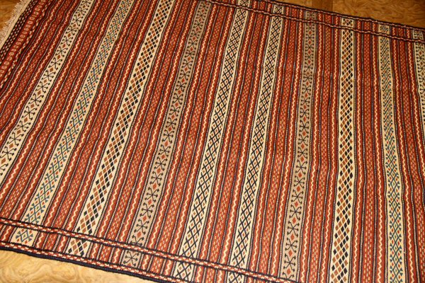 イラン直輸入カラートキリムのソファー前4438、サイズ：200x140 ｃｍ（フサ含まず)