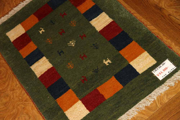 細かい織り方のギャッベコルデスタン産ウール26285、サイズ：98ｘ65ｃｍ（フサ含まず）