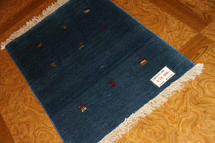 手織りペルシャギャッベイラン製ブルー色26622、サイズ：87x60ｃｍ（フサ含まず）
