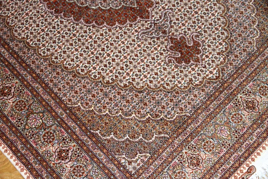 高級ペルシャ手織りタブリーズ産マヒデザイン57055、サイズ：203x155ｃｍ（フサ含まず）