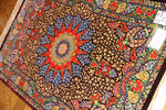 ペルシャ絨毯のクムシルクとても高品質マット57009,サイズ：122x76 CM