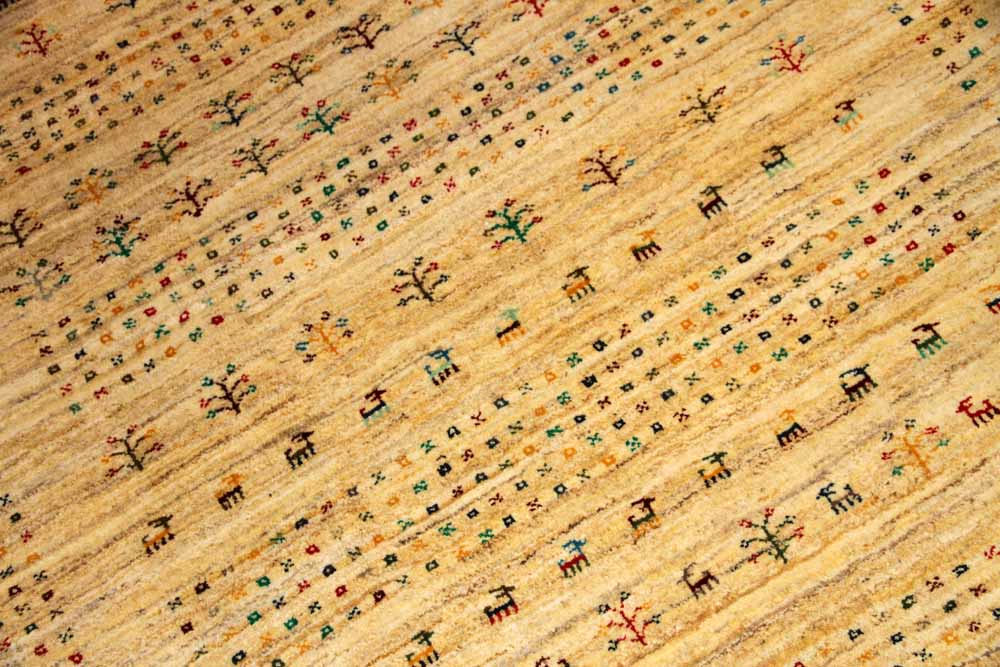 高品質のイラン製ギャッベ、メリノウールペルシャ18316、サイズ：203x156cm（フサ含まず）