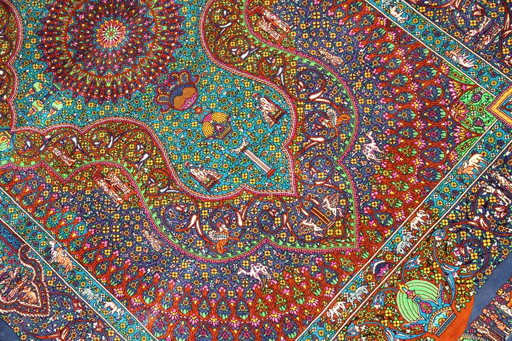 トップクラス手織りシルクペルシャ絨毯有名工房センターラグ60019、サイズ：153x103 CM (フサ含まず)