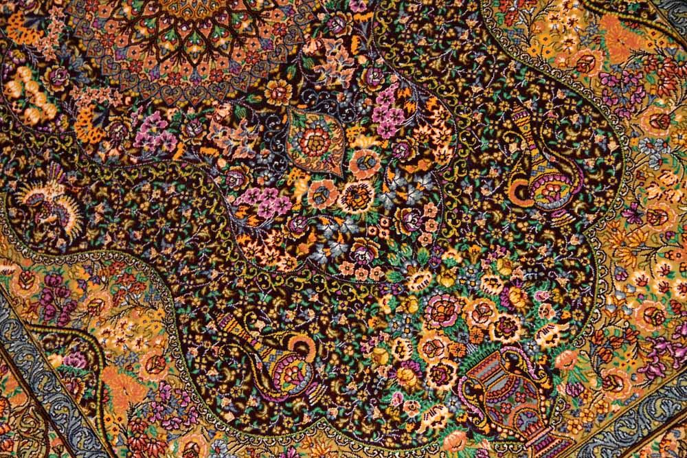 有名工房のジャムシディーセンターラグ、ペルシャ絨毯クム60027、サイズ：148x97 CM (フサ含まず)