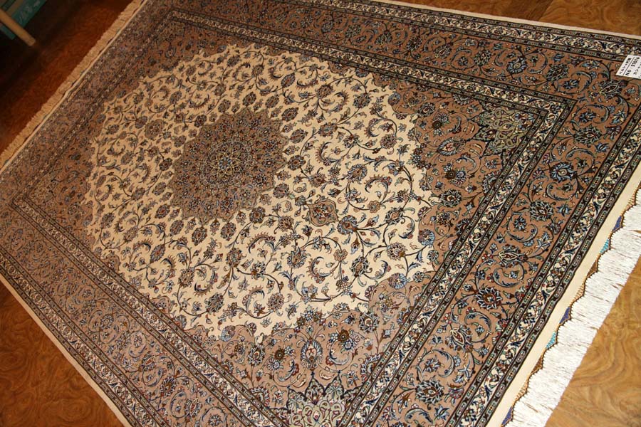 カシャーンシルク最高級ペルシャ絨毯ラグ99508、サイズ：203x134 CM（フサ含まず）