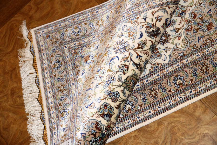 カシャーンシルク伝統的なペルシャ絨毯色彩57002、サイズ： 89x60ｃｍ