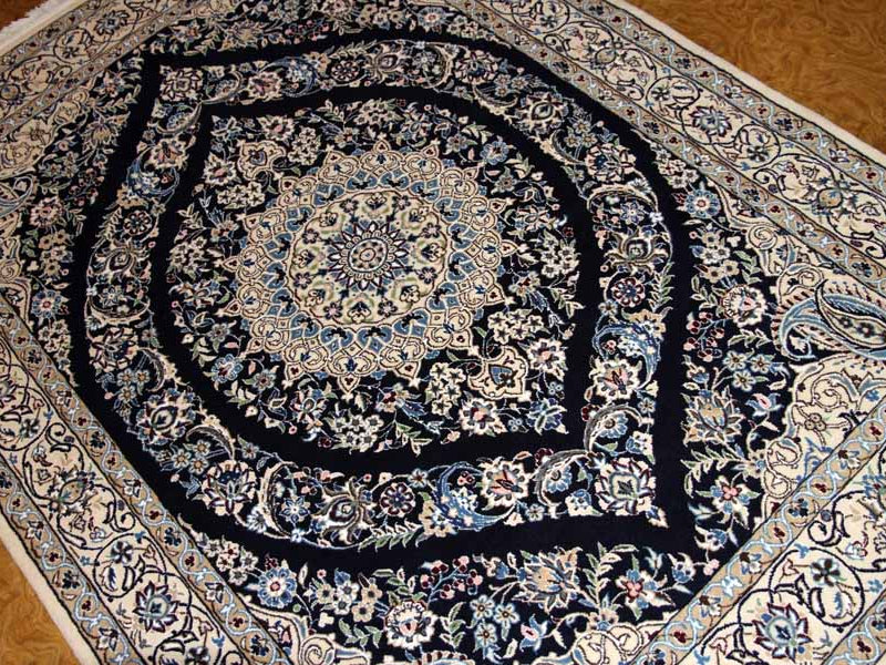 ペルシャ絨毯ナイン、シックな紺の色彩ラグサイズ530808,サイズ：200x150 CM