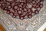 手織りイラン製リビングラグ、ペルシャ絨毯ナイン赤色21151、サイズ：234ｘ145 cm