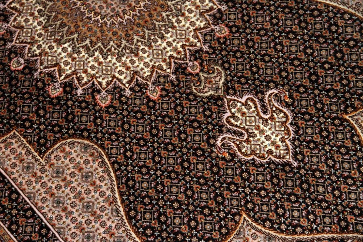 とてもかっこいいデザインの手織りペルシャ絨毯57049、black carpet tabriz、サイズ：208x153ｃｍ（フサ含まず）