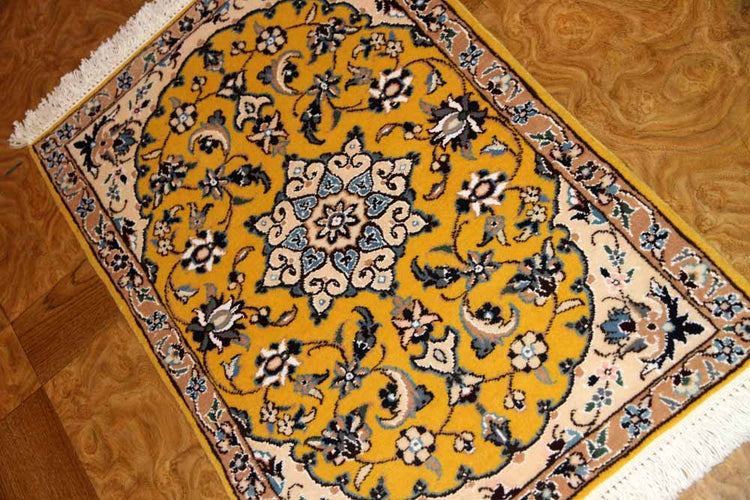 イラン輸入マンション玄関マットペルシャ絨毯ナイン産4153、サイズ：77x52 CM、