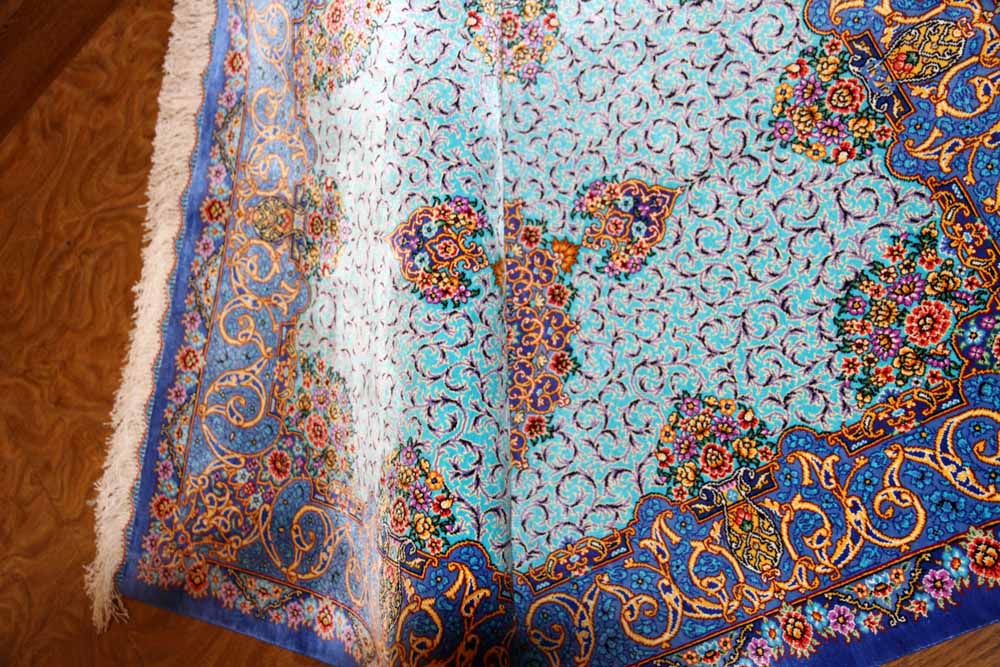 最高級手織りシルクペルシャ絨毯玄関マットクム248236、サイズ：118x80 CM