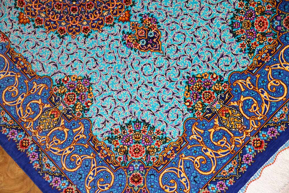 最高級手織りシルクペルシャ絨毯玄関マットクム248236、サイズ：118x80 CM