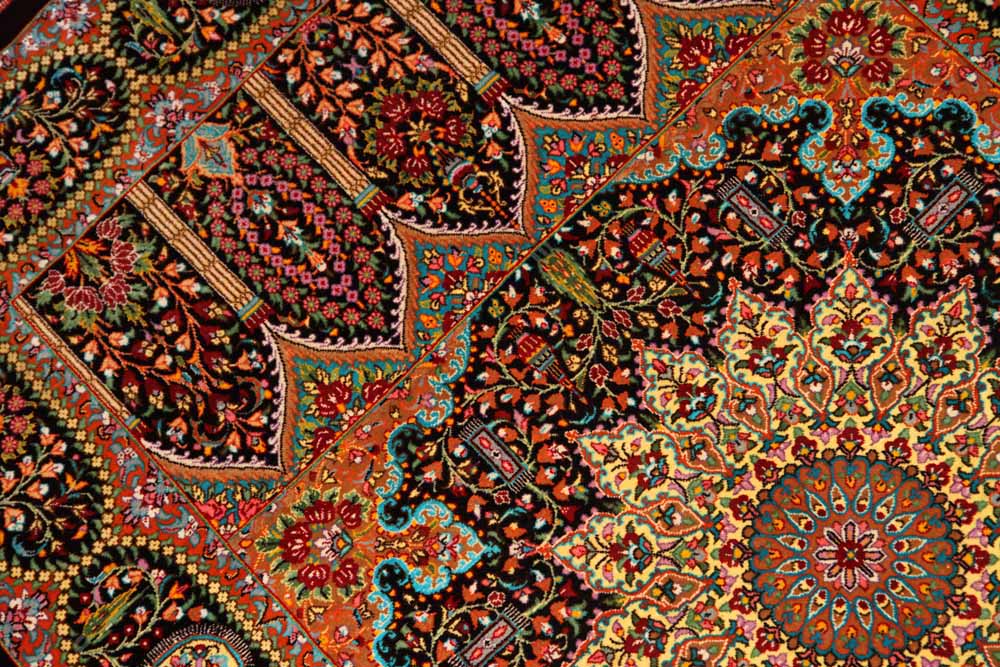 高級手織りペルシャ絨毯クムシルクの珍しいデザイン玄関マット60029、サイズ：120x78 CM