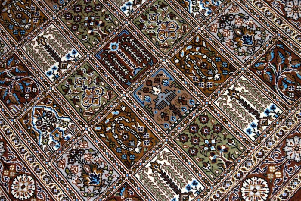 イラン製ペルシャ絨毯手織りセンターラグクムウールA167000、サイズ：150x104CM (フサを含まず)