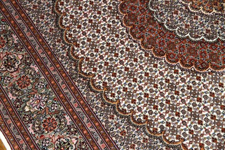 じゅうたんイラン直輸入の手織りペルシャラグ50154、サイズ：205x151ｃｍ（フサ含まず）