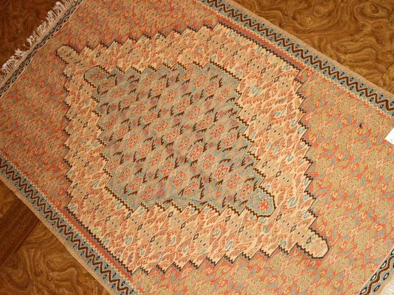 高級手織りペルシャキリムセネ産地ウール46518、サイズ：111x75CM（フサ含まず)
