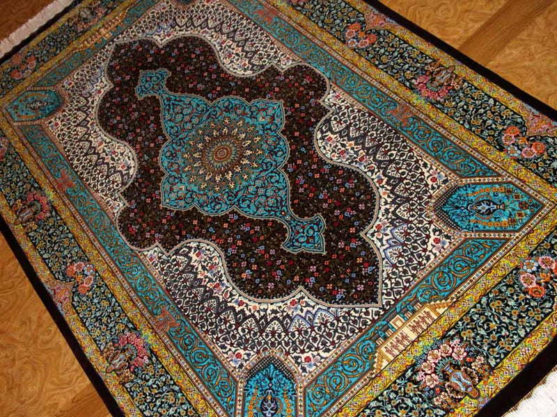 シルクのペルシャラグ高品質手織りイラン製絨毯60008、サイズ：195x134 CM (フサ含まず）