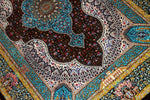 シルクのペルシャラグ高品質手織りイラン製絨毯60008、サイズ：195x134 CM (フサ含まず）