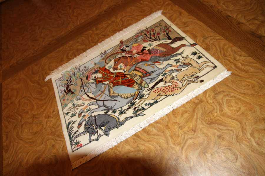 ペルシャ絨毯シルクハンティングデザイン50003、サイズ：57x40ｃｍ