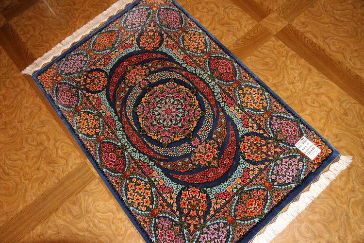 スーパークオリティーシルク手織りペルシャ絨毯57011、サイズ：120x80 CM