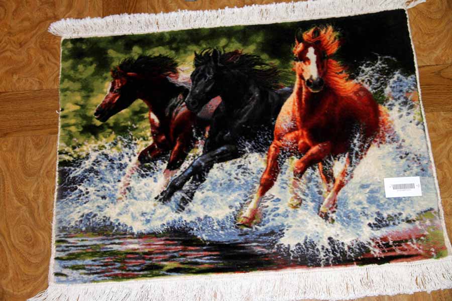 タブリズの馬のピクチャー手織りペルシャ55350、サイズ：75x52ｃｍ（フサ含まず）